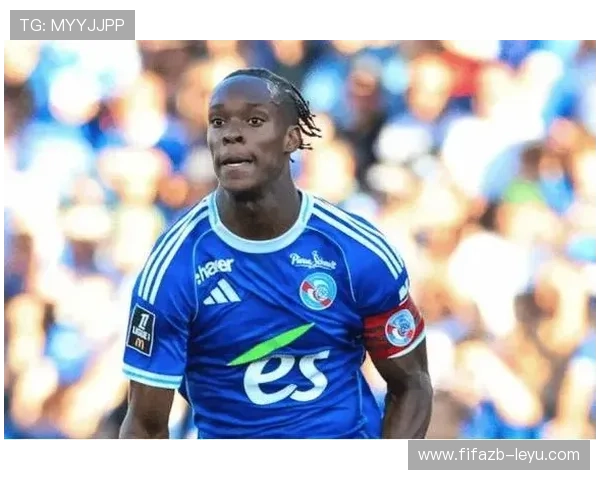 拜仁慕尼黑锁定荷兰新星!吉瓦伊罗-里德回应转会传闻,坦言专注费耶诺德发展 拜仁慕尼黑锁定荷兰新星!吉瓦伊罗-里德回应转会传闻,坦言专注费耶诺德发展